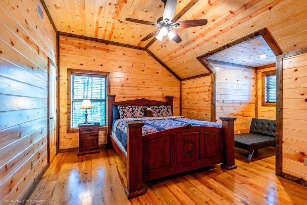 Iron Horse Lodge Sleeps 18, Games, Fire Pit, Hot Tub, Ev, More 브로큰보우 외부 사진