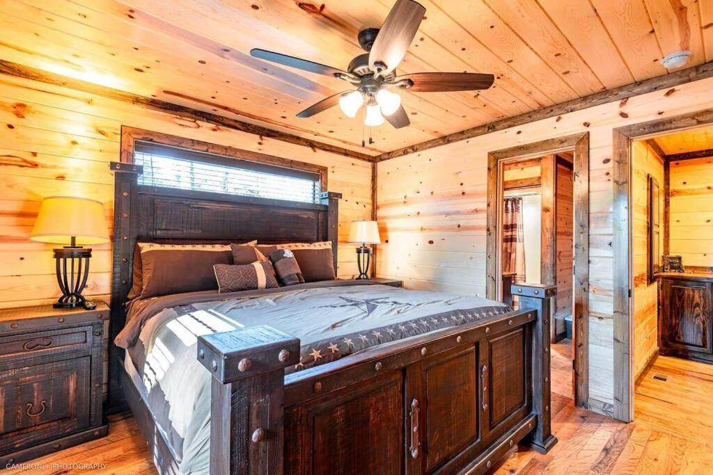 Iron Horse Lodge Sleeps 18, Games, Fire Pit, Hot Tub, Ev, More 브로큰보우 외부 사진