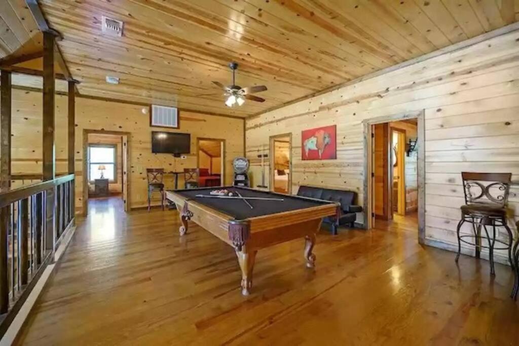 Iron Horse Lodge Sleeps 18, Games, Fire Pit, Hot Tub, Ev, More 브로큰보우 외부 사진