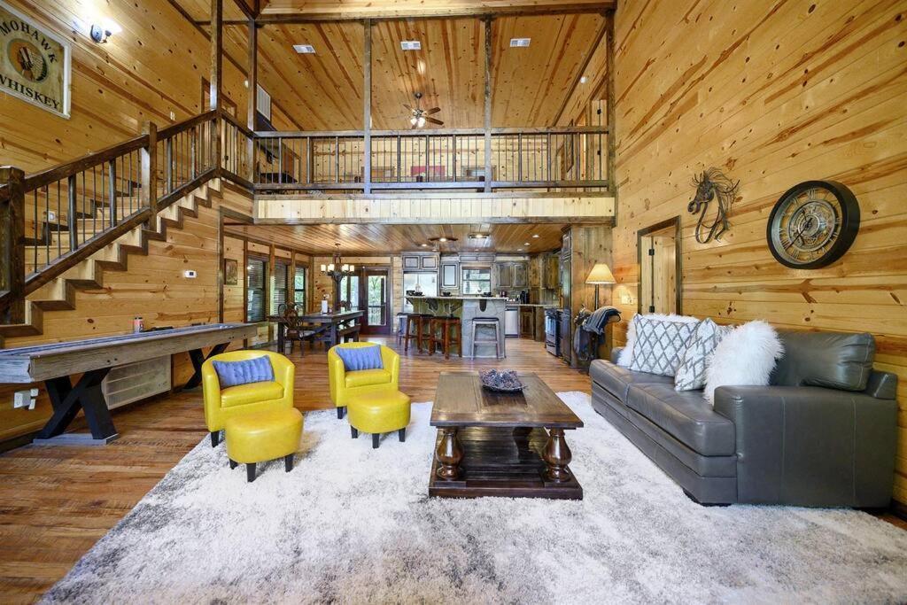 Iron Horse Lodge Sleeps 18, Games, Fire Pit, Hot Tub, Ev, More 브로큰보우 외부 사진